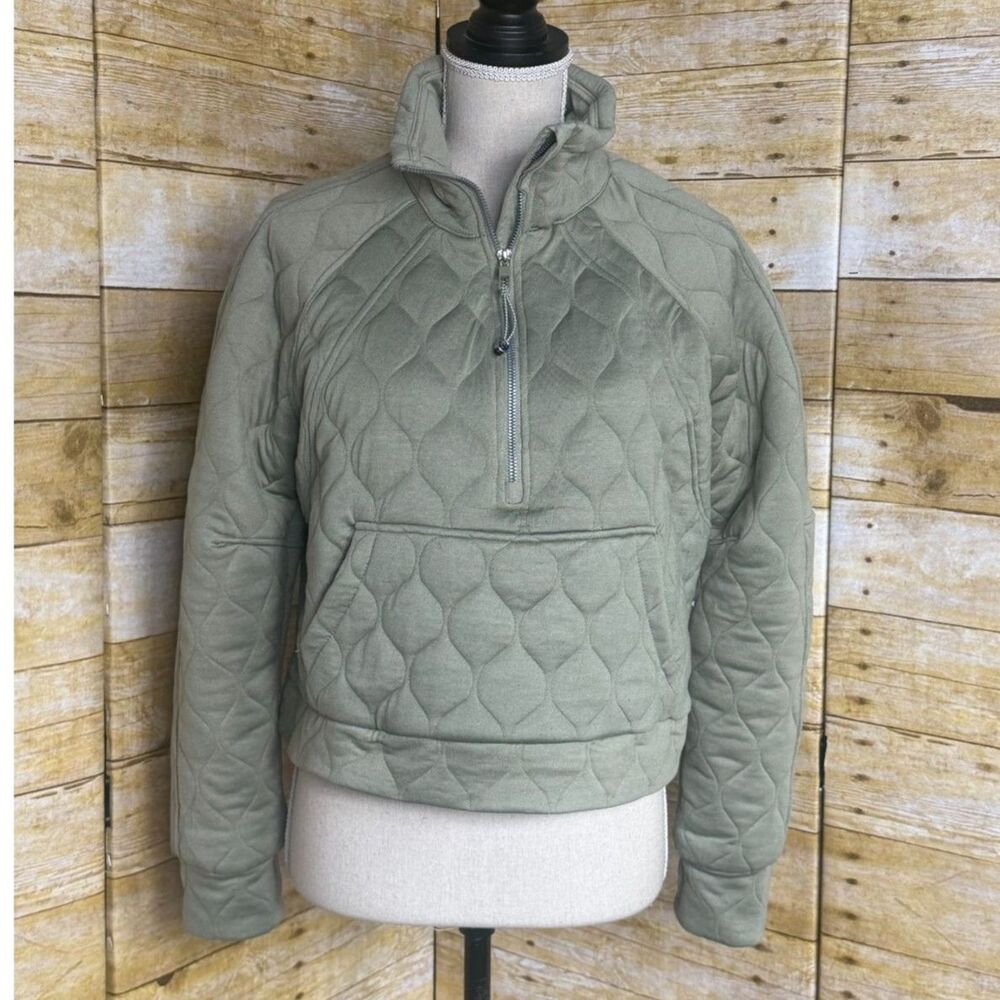 BETTER TOGETHER QUILTED PULL OVER TOP SIZE. LARGE - Picture 2 of 5